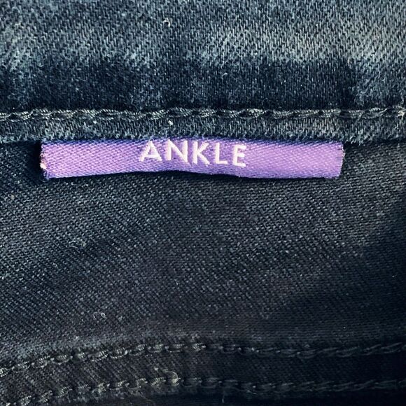 NYDJ Alisha Fitted Black Ankle Jeans Stretch Size 4 Lift Tuck Technology Denim - Picture 8 of 10